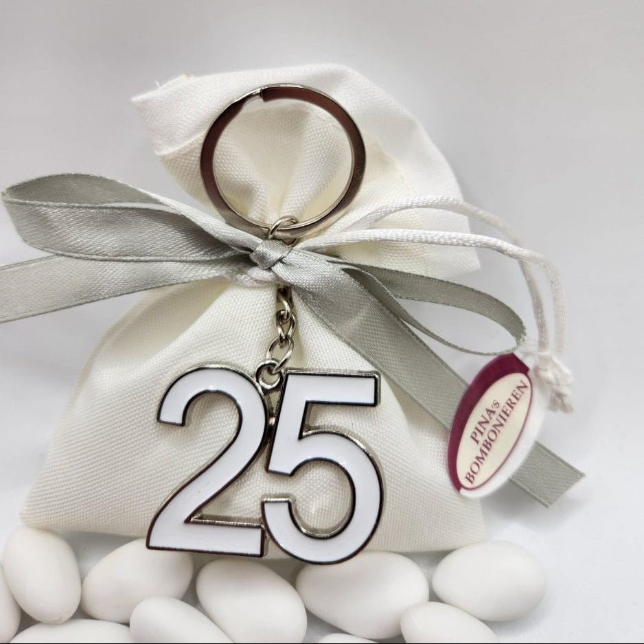 10 x Bomboniere Mandelsäckchen Schlüßelanhänger silberfarbig zur Silberhochzeit Sparpaket - Pina´s Bombonieren