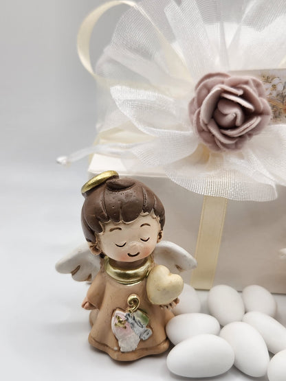 Angelo mit Mitra für die Firmung incl. Mandelsäckchen und Confetti, Namenskärtchen 