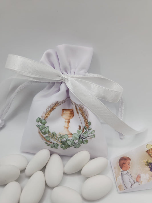 Mandelsäckchen mit Kelch, Eukalyptuskranz und Ähren zur Kommunion