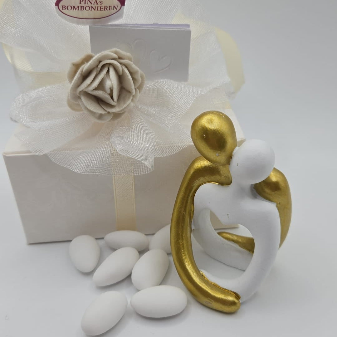Bomboniere / Gastgeschenk Skulptur Brautpaar weiß/gold mit Herz