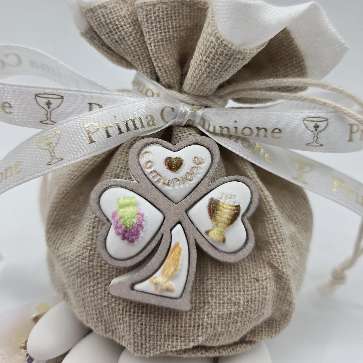 Mandelsäckchen " Prima Comunione " in Beige-Natur mit Glückskleeblatt