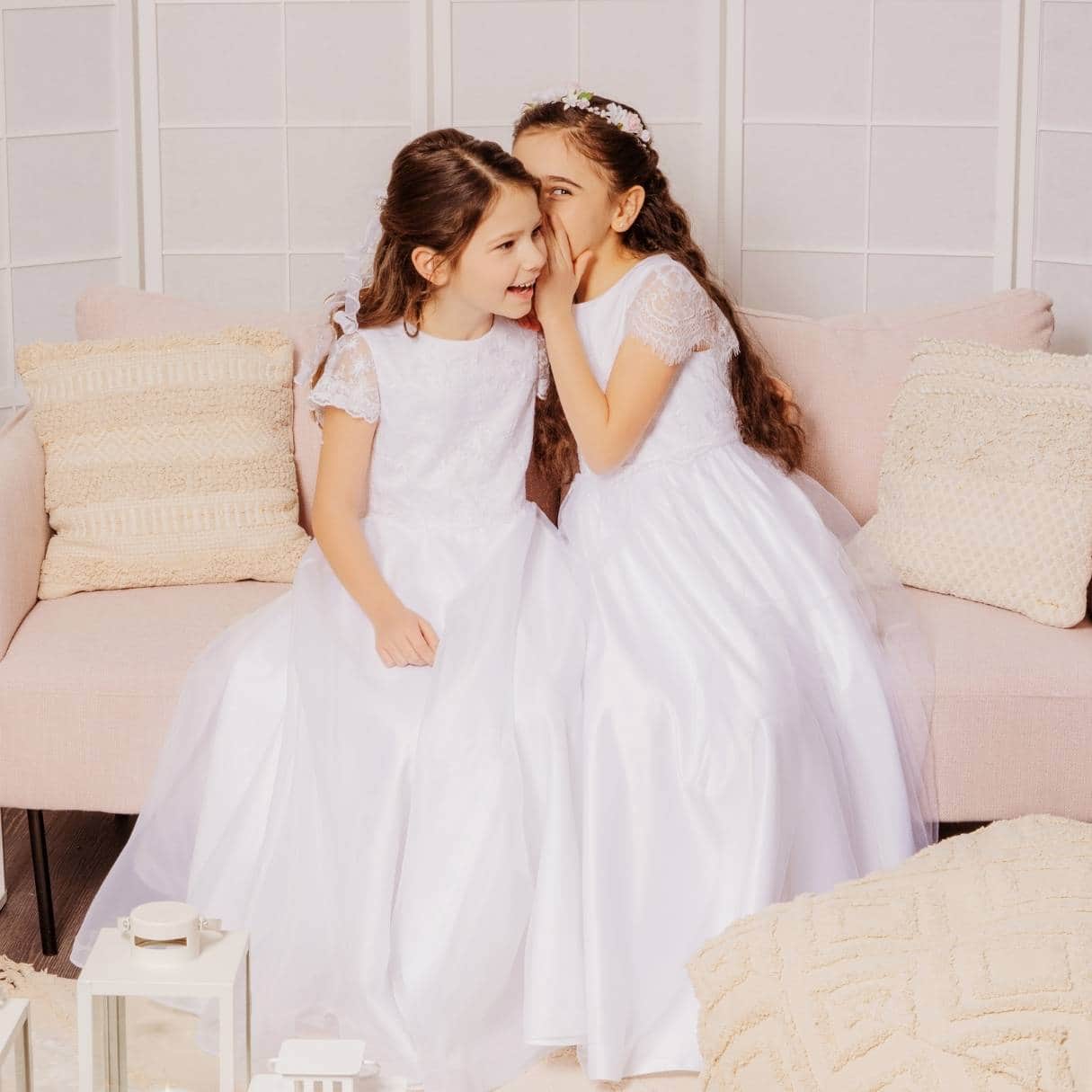 Kommunionkleid Keeva von Emmerling – Eleganz für den großen Tag - Pina´s Bombonieren