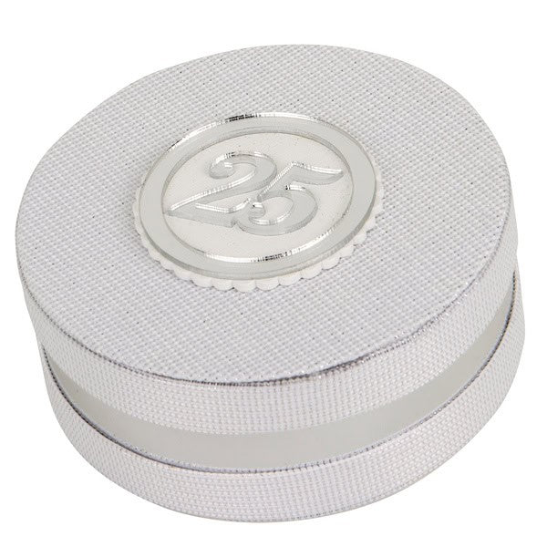 Silberhochzeit Bomboniere Rundbox Silber mit Schokoladen - Konfekt - Pina´s Bombonieren